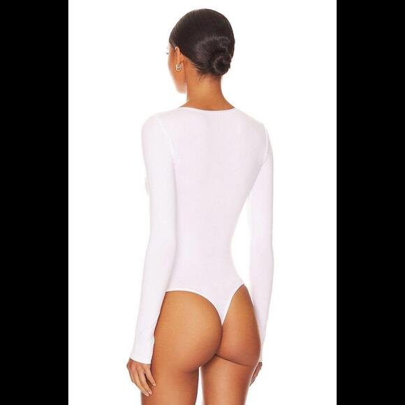 Yummie Longsleeve Thong Bodysuit in White Size Medium/ Large NWT - Picture 5 of 6